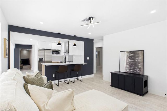 2926 Holly RD, Fort Myers, FL 33901