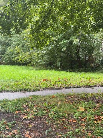 12129 S Parnell Avenue, Chicago, IL 60628