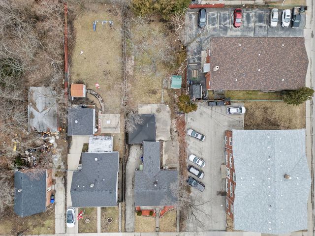 7911 45th Street, Lyons, IL 60534