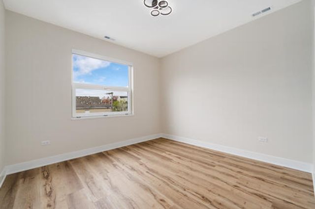 3992 S Lake Park Avenue 2S, Chicago, IL 60653