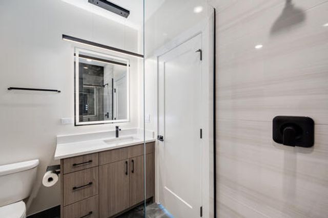 3992 S Lake Park Avenue 2S, Chicago, IL 60653