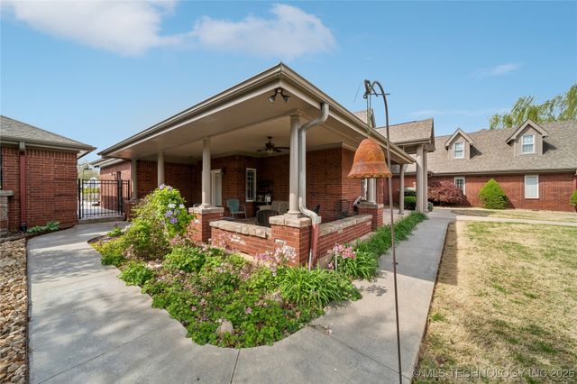 2372 Fox Street, Tahlequah, OK 74464