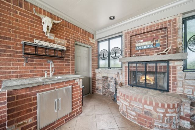 2372 Fox Street, Tahlequah, OK 74464