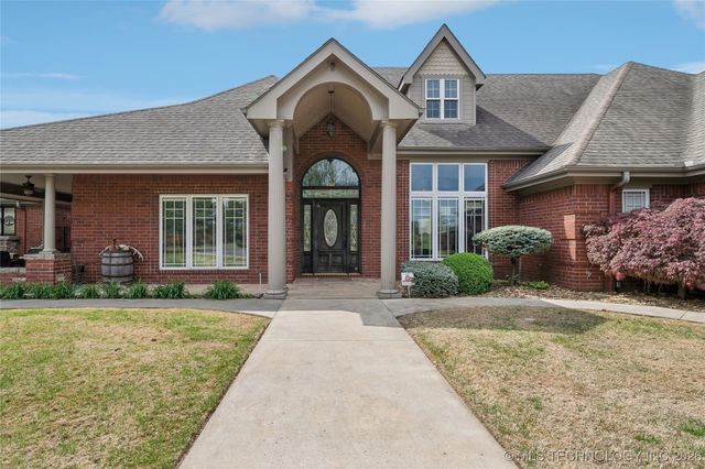 2372 Fox Street, Tahlequah, OK 74464