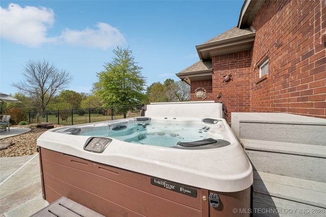 2372 Fox Street, Tahlequah, OK 74464