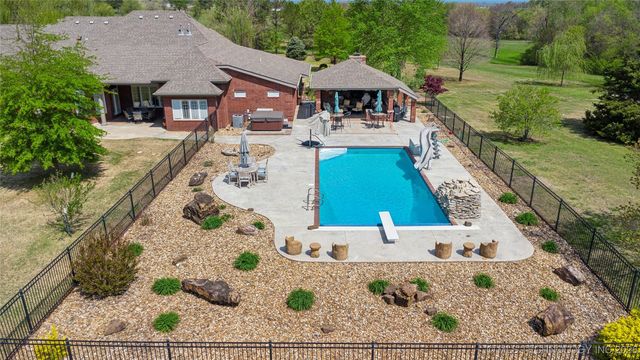 2372 Fox Street, Tahlequah, OK 74464