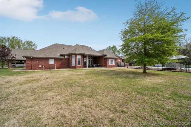 2372 Fox Street, Tahlequah, OK 74464