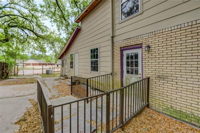 9317 Homestead Road, Houston, TX 77016