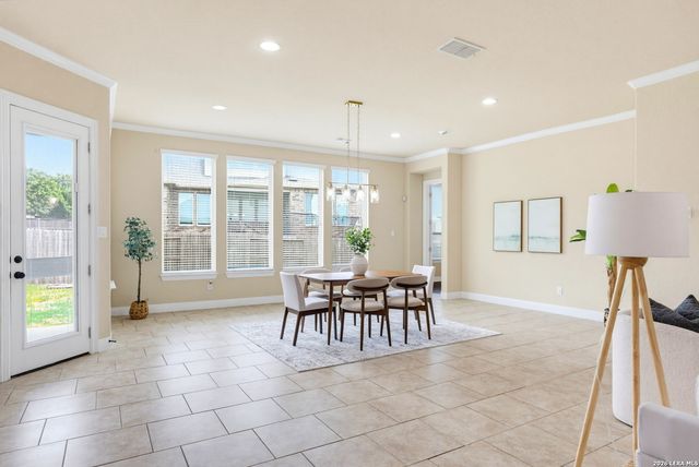 813 SUSSEX CV, Cibolo, TX 78108