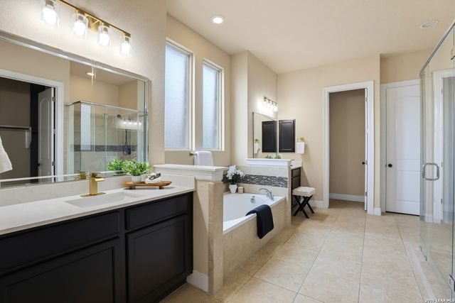 813 SUSSEX CV, Cibolo, TX 78108