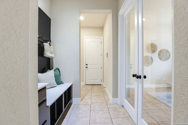 813 SUSSEX CV, Cibolo, TX 78108