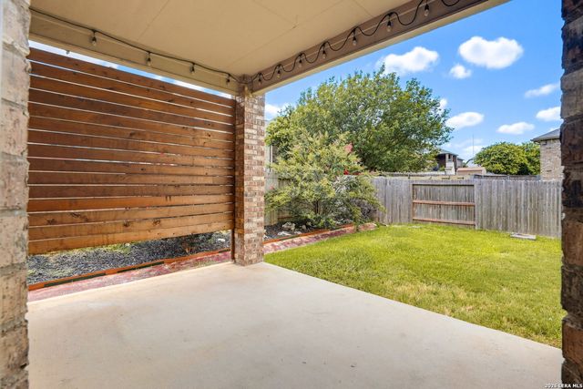 813 SUSSEX CV, Cibolo, TX 78108