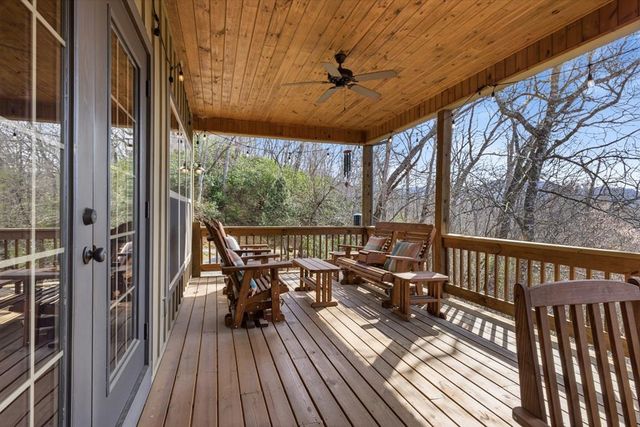 362 Nantahala Harbor Drive, Topton, NC 28781