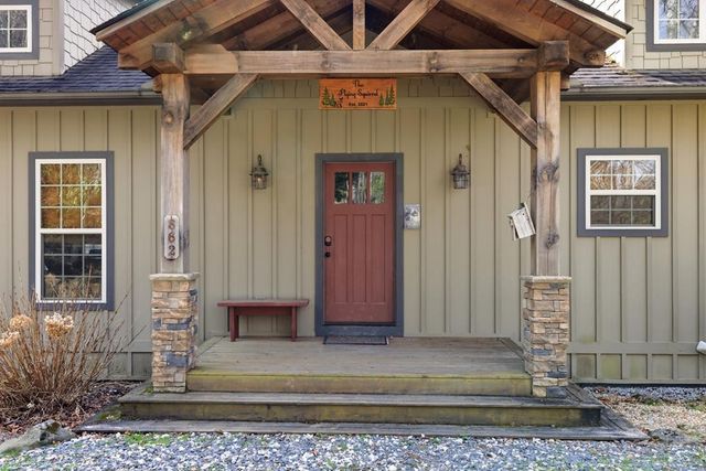 362 Nantahala Harbor Drive, Topton, NC 28781