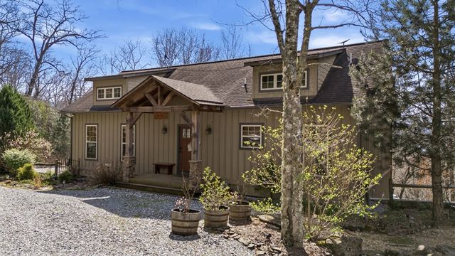 362 Nantahala Harbor Drive, Topton, NC 28781