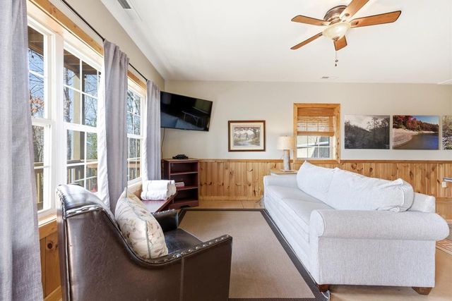 362 Nantahala Harbor Drive, Topton, NC 28781