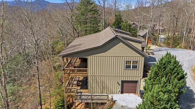 362 Nantahala Harbor Drive, Topton, NC 28781