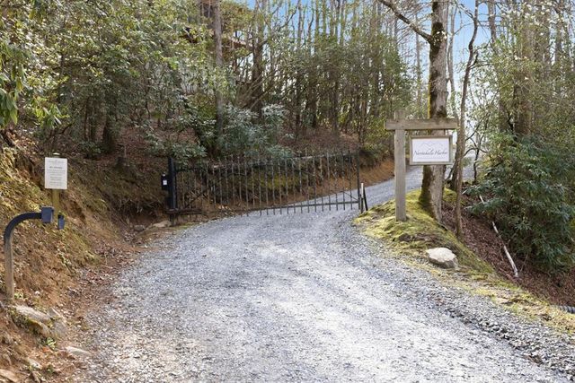 362 Nantahala Harbor Drive, Topton, NC 28781