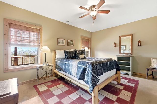 362 Nantahala Harbor Drive, Topton, NC 28781