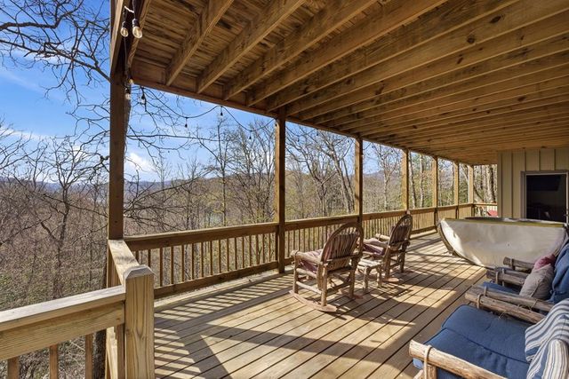 362 Nantahala Harbor Drive, Topton, NC 28781