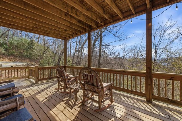 362 Nantahala Harbor Drive, Topton, NC 28781