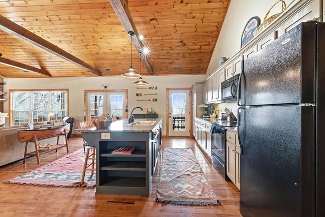 362 Nantahala Harbor Drive, Topton, NC 28781