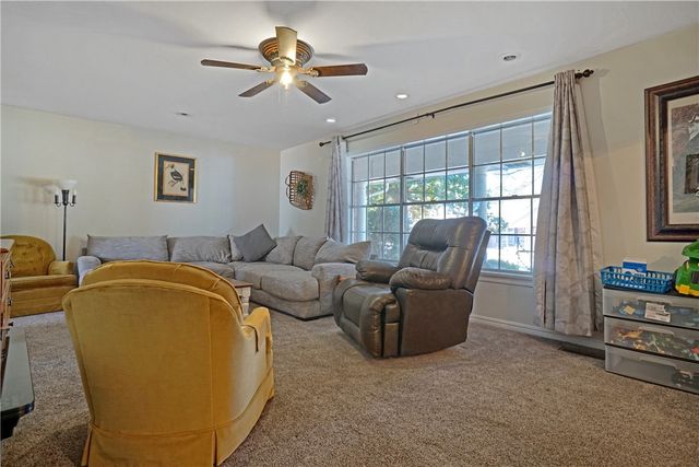 235 S Cumberland Avenue, Russellville, AR 72801