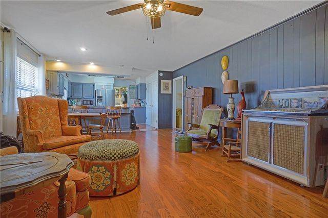 235 S Cumberland Avenue, Russellville, AR 72801