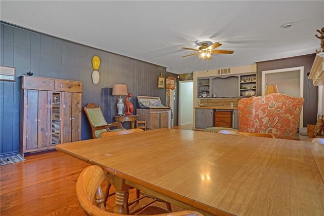 235 S Cumberland Avenue, Russellville, AR 72801