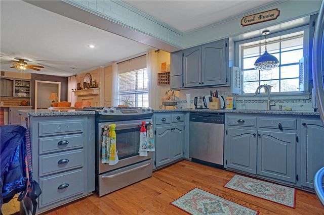 235 S Cumberland Avenue, Russellville, AR 72801