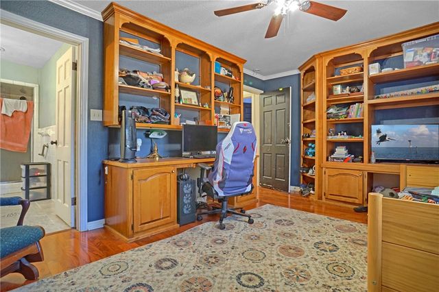 235 S Cumberland Avenue, Russellville, AR 72801