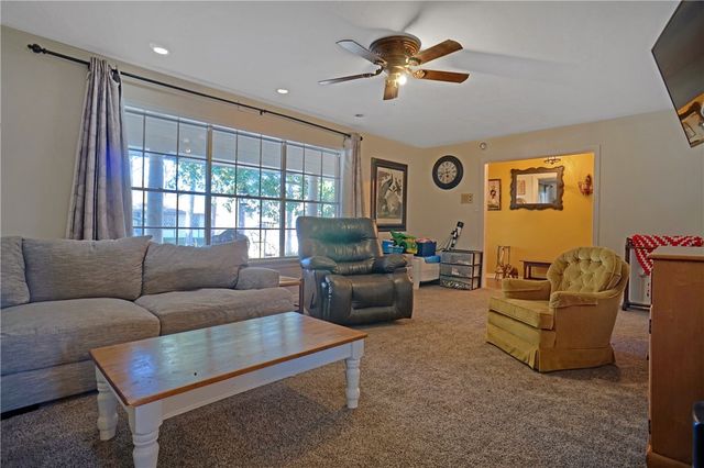 235 S Cumberland Avenue, Russellville, AR 72801