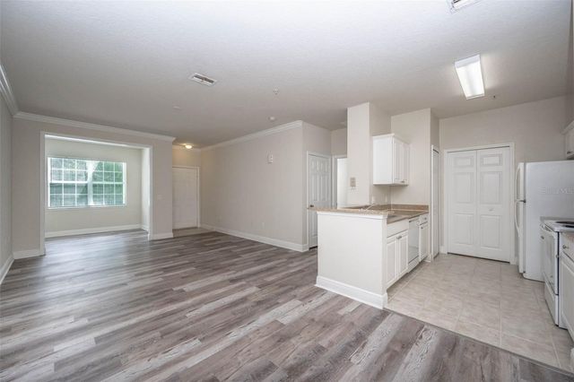 431 SOUTHERN PECAN CIRCLE 201, Winter Garden, FL 34787