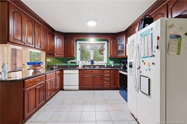 2107 Pinewood Terrace, Fayetteville, NC 28304