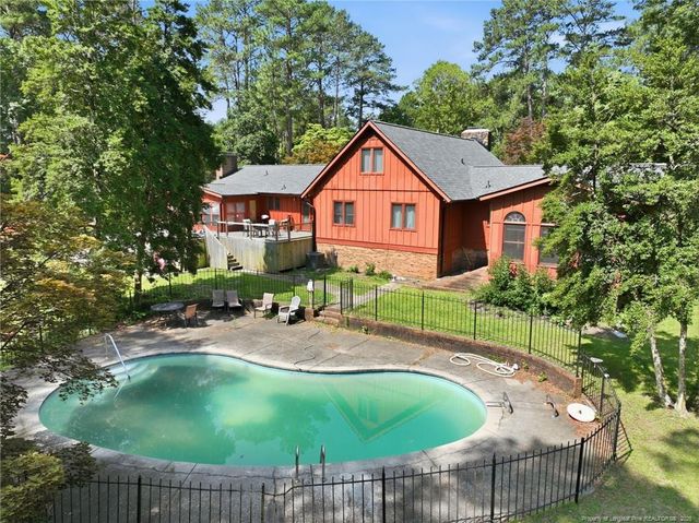2107 Pinewood Terrace, Fayetteville, NC 28304