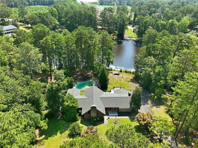 2107 Pinewood Terrace, Fayetteville, NC 28304