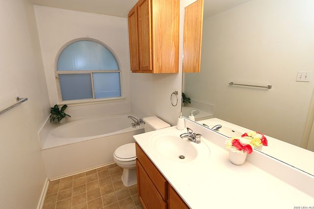 531 RATTLER BLF, San Antonio, TX 78251