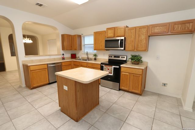 531 RATTLER BLF, San Antonio, TX 78251