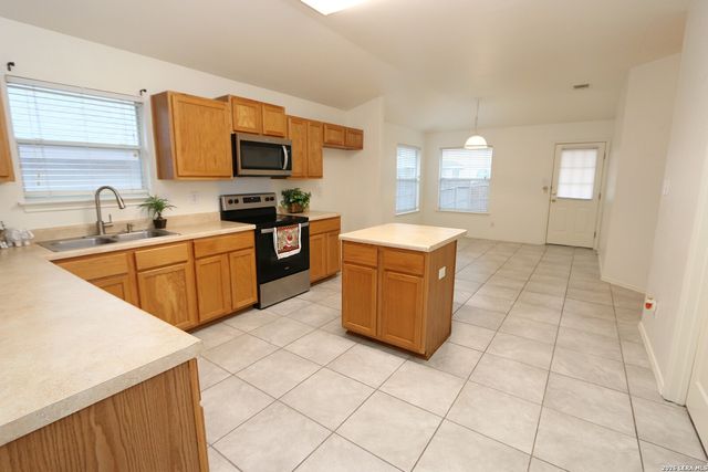 531 RATTLER BLF, San Antonio, TX 78251