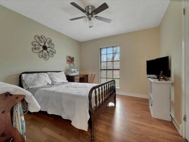 4 Rain Drop Drive, Lufkin, TX 75901