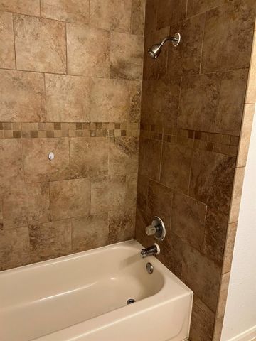 5136 Mallow Street B, Houston, TX 77033