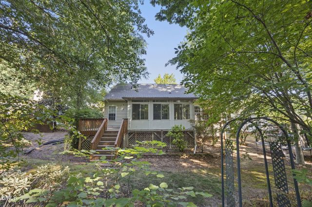 8704 Springhouse Lane, Raleigh, NC 27617