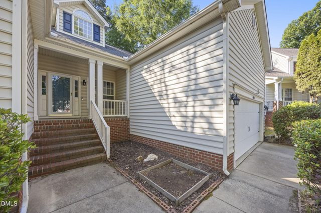 8704 Springhouse Lane, Raleigh, NC 27617