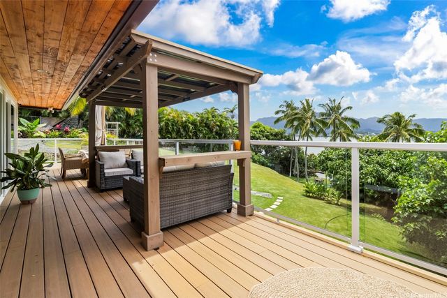44-421 Kaneohe Bay Drive, Kaneohe, HI 96744