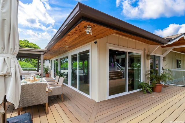 44-421 Kaneohe Bay Drive, Kaneohe, HI 96744