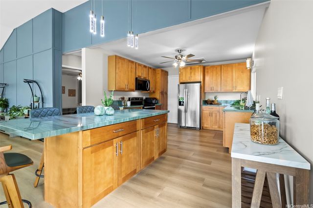 44-421 Kaneohe Bay Drive, Kaneohe, HI 96744