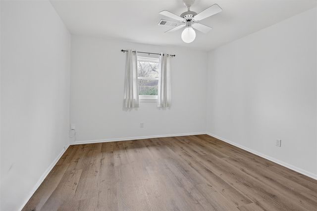 11807 S Ridgewood Circle, Houston, TX 77071