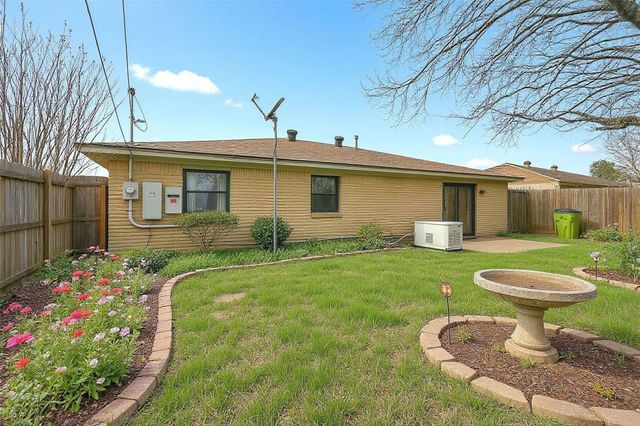 11807 S Ridgewood Circle, Houston, TX 77071