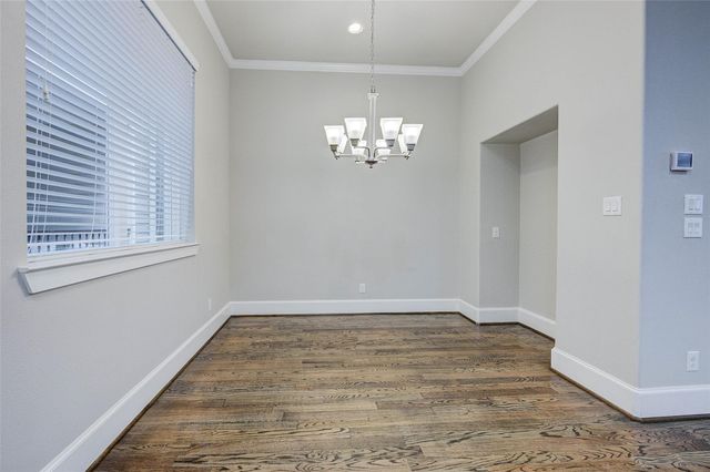 253 W 27th Street, Houston, TX 77008