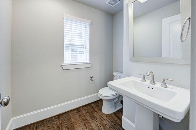 253 W 27th Street, Houston, TX 77008